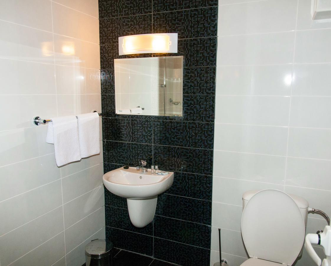 Hotel Kiprovets Chiprovtsi ภายนอก รูปภาพ