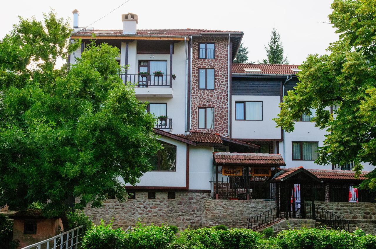 Hotel Kiprovets Chiprovtsi ภายนอก รูปภาพ